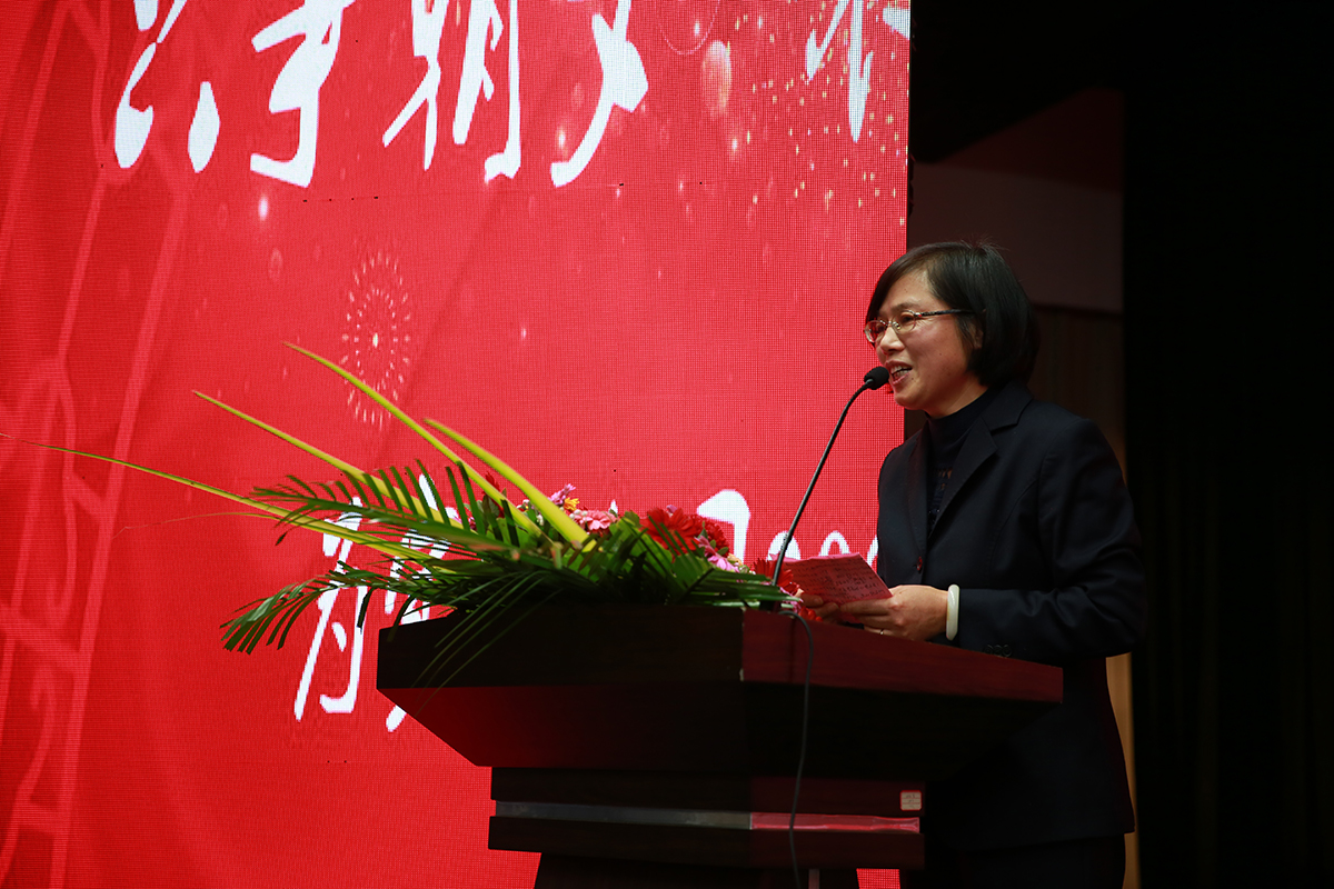 ����ܽ��߱�����